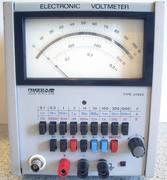 ELECTRONIC VOLTMETER U722A